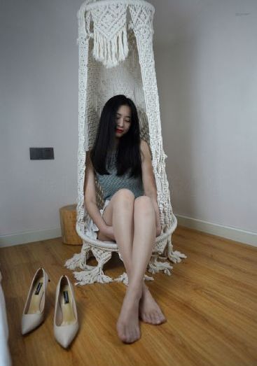 女同桌脱给我揉_无删减完整版在线观看